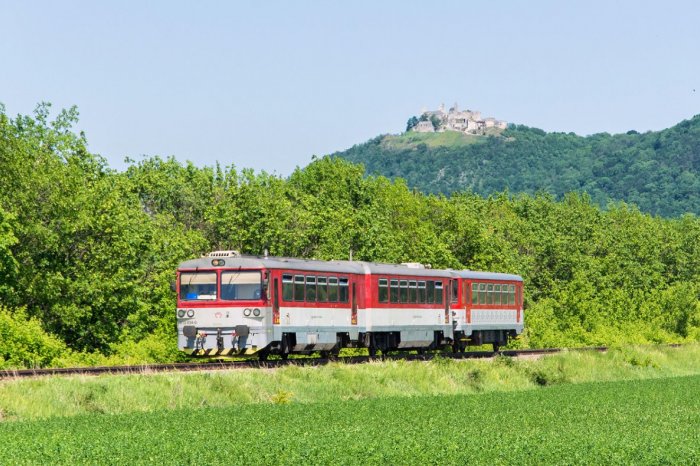 Ilustračný obrázok k článku Desiatky motorových "BAGIET" zmodernizujú: JAZDIŤ budú aj v Banskobystrickom kraji