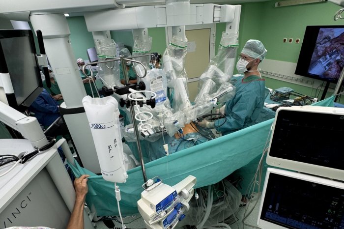 Ilustračný obrázok k článku HISTORICKÝ míľnik v Rooseveltovej nemocnici: Gynekologický tím vykonal TISÍCU robotickú operáciu