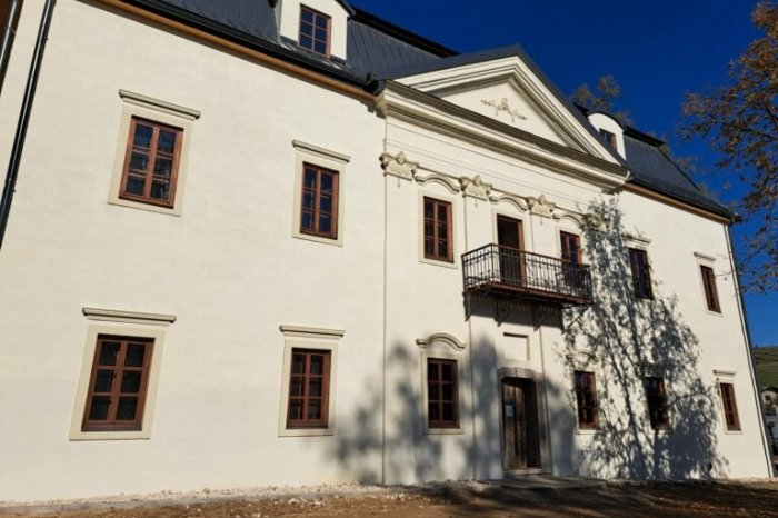 Ilustračný obrázok k článku Pracujú na ňom už vyše desaťročie: Kaštieľ v Toporci zachránili pred kompletnou devastáciou