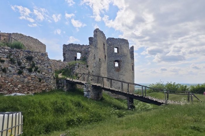 Ilustračný obrázok k článku Nezabudli ani na VZÁCNE pamiatky: Kraj vlani podporil nielen ZÁCHRANU hradov