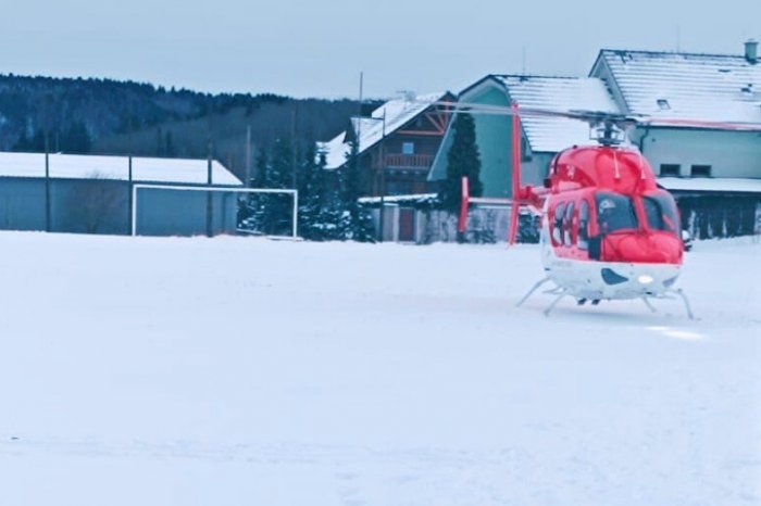 Ilustračný obrázok k článku DESIVÁ udalosť v známom LYŽIARSKOM stredisku: Malý chlapec VYPADOL z LANOVKY!