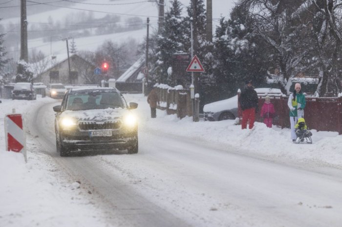 Ilustračný obrázok k článku Príde to už o pár hodín: Slovensku hrozí snehová KALAMITA! Napadnúť môže až 20 cm