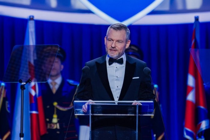 Ilustračný obrázok k článku Pellegrini udelil štátne VYZNAMENANIA: Medzi OCENENÝMI sú vedci, umelci aj hrdinovia, FOTO