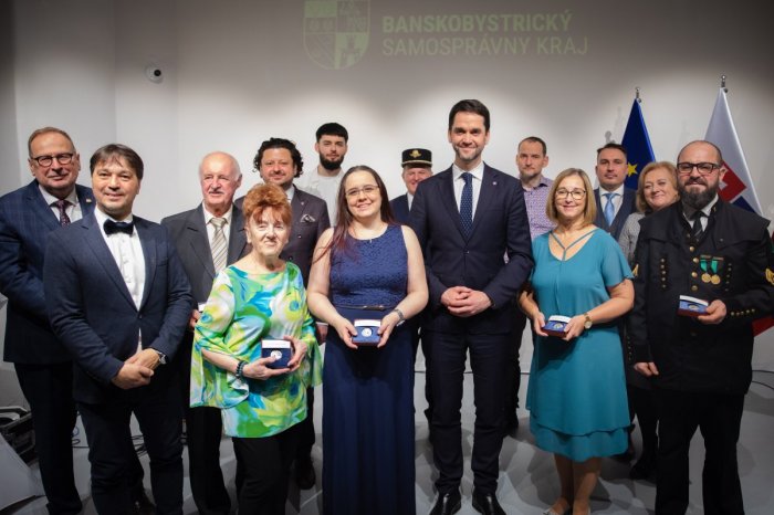 Ilustračný obrázok k článku Lunter OCENIL 11 výnimočných osobností kraja: Komu sa ušlo POCTY? FOTO
