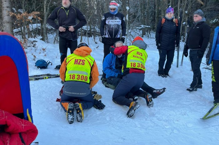 Ilustračný obrázok k článku Víkend poznačil HROZIVÝ úraz bežkára: Muž KOLABOVAL a KRVÁCAL na tvári, FOTO