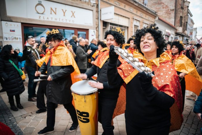 Ilustračný obrázok k článku Nitrianske fašiangy spoznali PROGRAM: Sprievod, jarmok aj premietanie HOKEJA