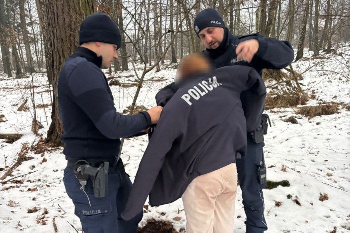 Ilustračný obrázok k článku V lese ZACHRÁNILI 12-ročné dievča: V mraze bolo BOSÉ a len v tričku