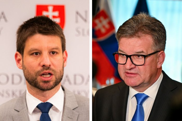 Ilustračný obrázok k článku Šimečka VYZÝVA na odstúpenie Lajčáka: Prosil Epsteina, aby ho pozval na svoje "hry", hovorí