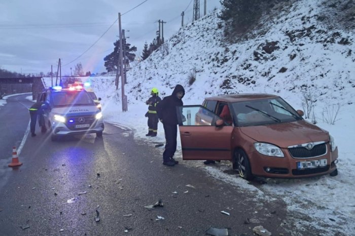 Ilustračný obrázok k článku HROZIVÁ nehoda na Horehroní: ZRANENÉ osoby TRANSPORTOVALI do nemocníc, FOTO