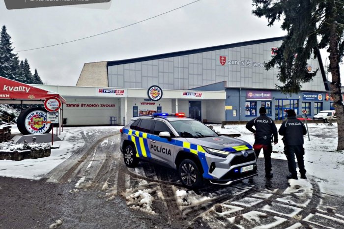 Ilustračný obrázok k článku ÚNIK čpavku v stredoslovenskom meste: Po PORUCHE na štadióne UZAVRELI cestu! FOTO