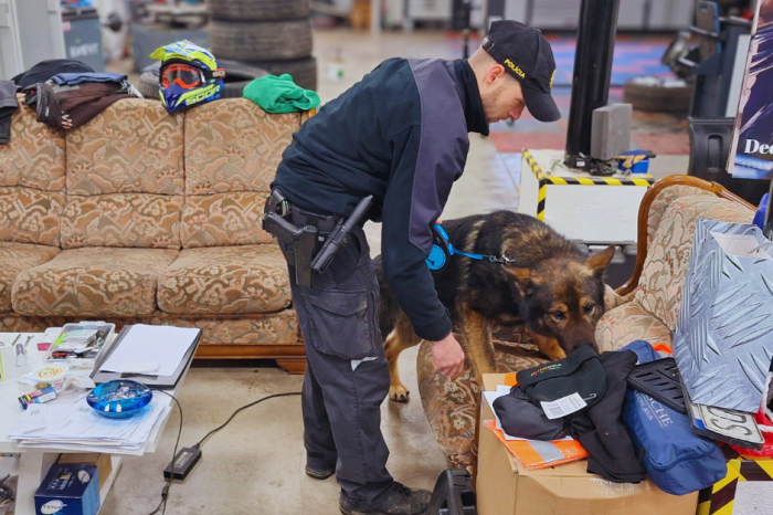 Ilustračný obrázok k článku Muži z pod Tatier majú obrovský problém: Polícia ich zadržala pri protidrogovej akcii