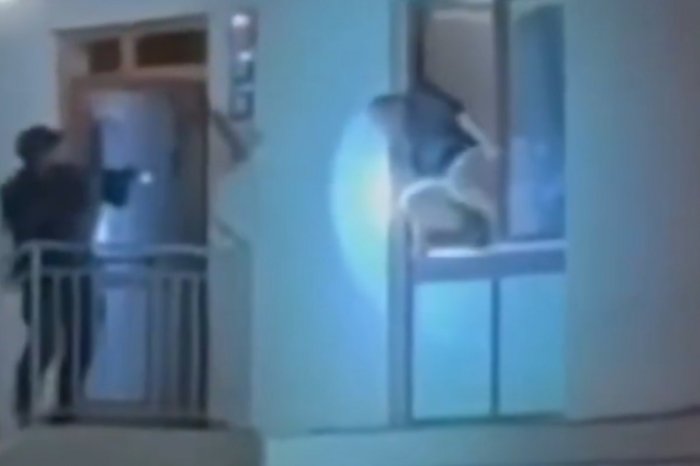 Ilustračný obrázok k článku Policajt v Prahe ZASTRELIL muža skákajúceho z okna: V base môže skončiť na 16 rokov