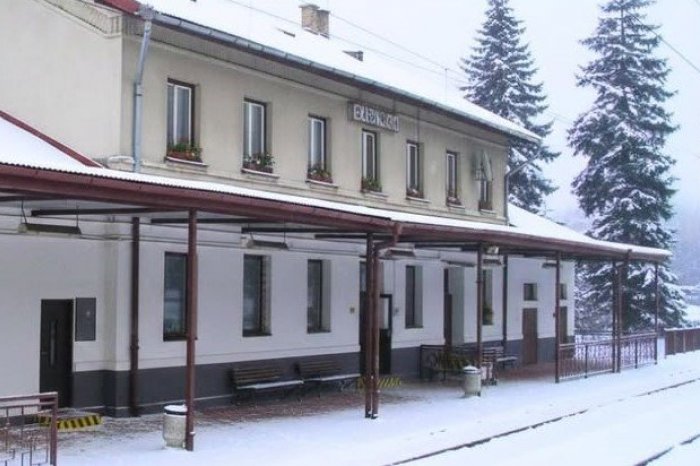 Ilustračný obrázok k článku Predajné miesto v Sabinove je minulosťou: Lístky na vlak si pri okienku viac NEKÚPIME