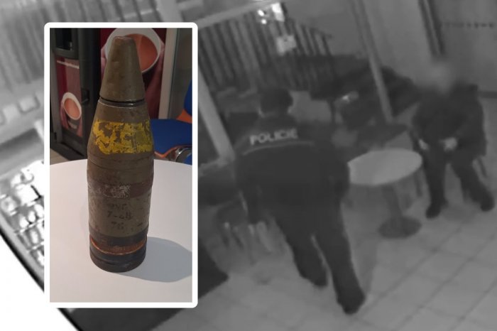 Ilustračný obrázok k článku ŠOK na policajnej stanici: Babička (80) z tašky vytiahla PROTITANKOVÚ strelu!