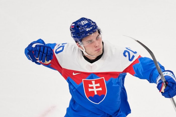 Ilustračný obrázok k článku Jeho výkony neostali bez povšimnutia: Slafkovský sa dostal do All Stars tímu olympiády