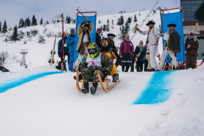 Ilustračný obrázok k článku KRNOHÁRI ovládli južné svahy Chopku: Lákali adrenalín, tradície aj medzinárodná účasť, FOTO