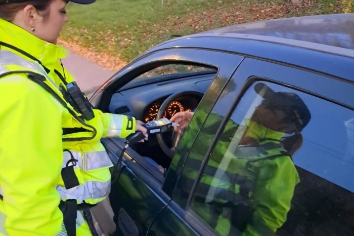 Ilustračný obrázok k článku Policajti "obsadili" mestá v kraji: ZADRŽALI vodičáky a rozdali pokuty!