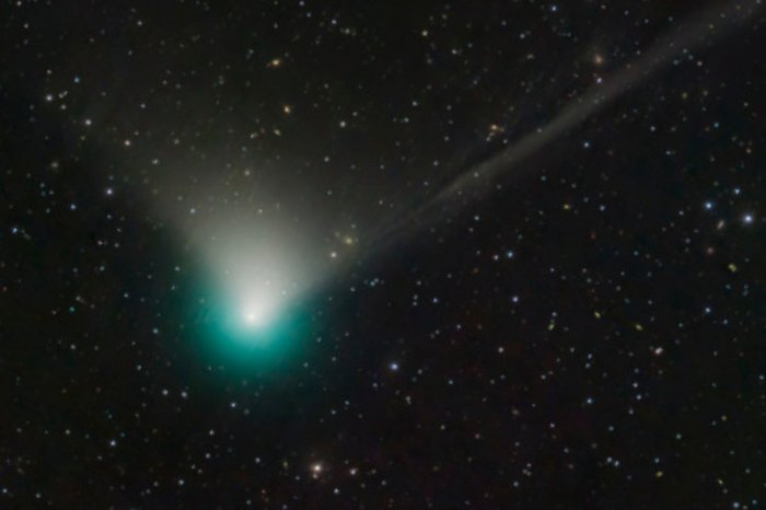 Ilustračný obrázok k článku VEĽKONOČNÁ kométa sa blíži: Je možné, že ju uvidíme aj cez DEŇ