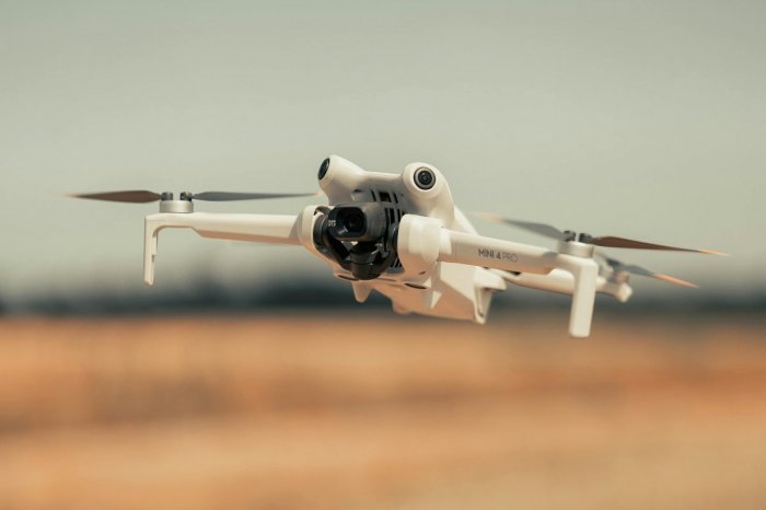 Ilustračný obrázok k článku Máte DRON: Dajte si POZOR! V okolí letísk začnú platiť NOVÉ pravidlá