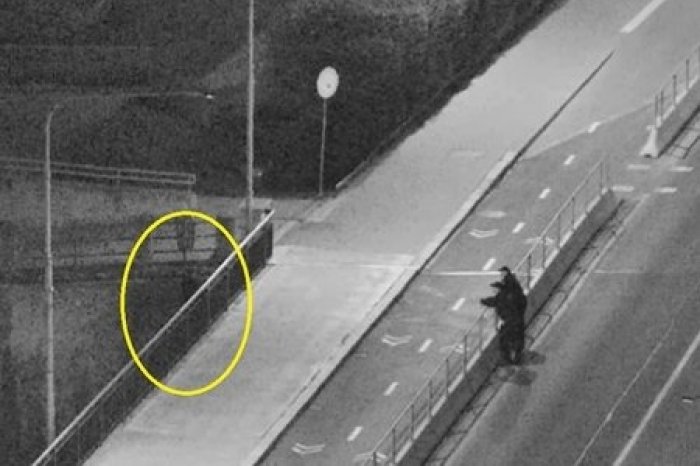 Ilustračný obrázok k článku Nočná DRÁMA na moste: Žena pred policajtami SKOČILA do ľadovej rieky!