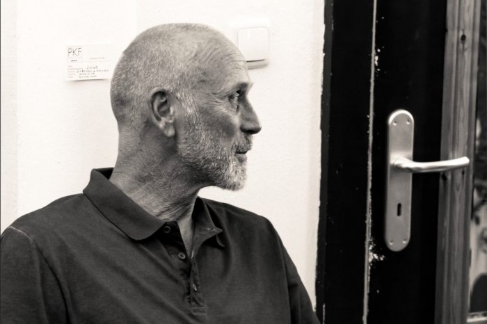 Ilustračný obrázok k článku Z boháča pád na samé DNO: Víťaz jackpotu prišiel o VŠETKO, pracuje za MINIMÁLKU