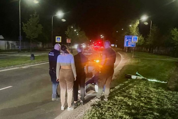 Ilustračný obrázok k článku Muž si pri páde z elektrokolobežky VYRAZIL zuby! Jazdil OPITÝ