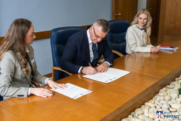 Ilustračný obrázok k článku Očakáva náročnejšie obdobie: Novým riaditeľom Spojenej školy Letná sa stal Peter Husár