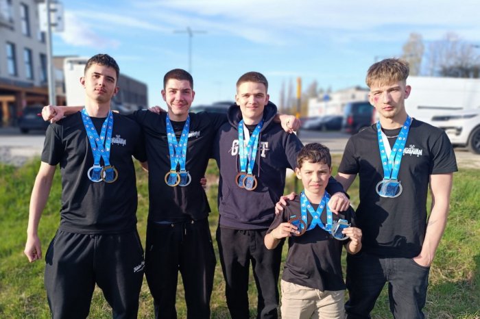 Ilustračný obrázok k článku PARÁDNA bilancia PÄTICE kickboxerov z Erawan gymu: Vybojovali hneď 10 MEDAILÍ, FOTO