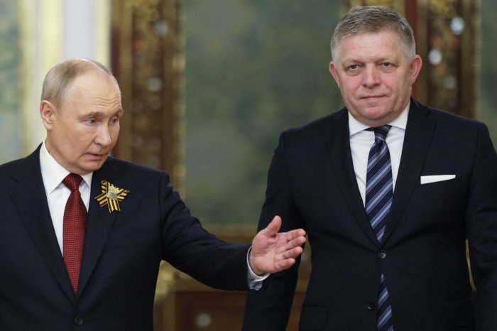 Ilustračný obrázok k článku Fico v Moskve? Putinov "dvorný novinár" si z neho UŤAHOVAL v štátnej televízii!