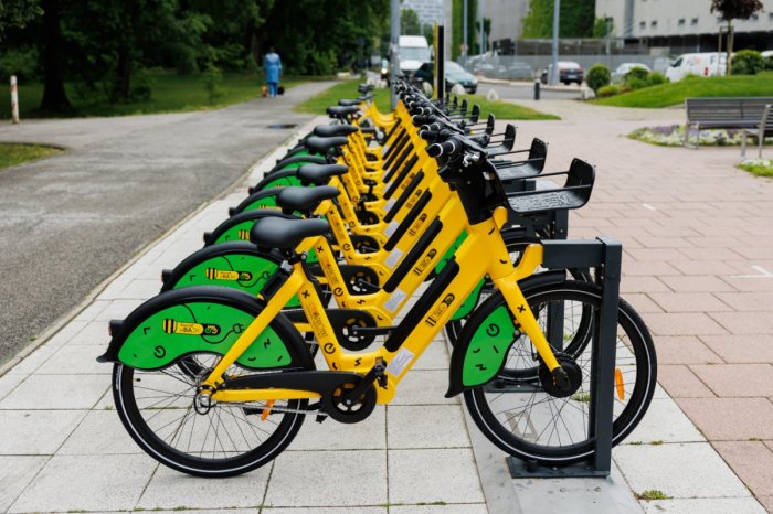 Ilustračný obrázok k článku Zaujímavá NOVINKA: Slovnaft spustil v Bratislave prvý ELEKTRICKÝ bikesharing