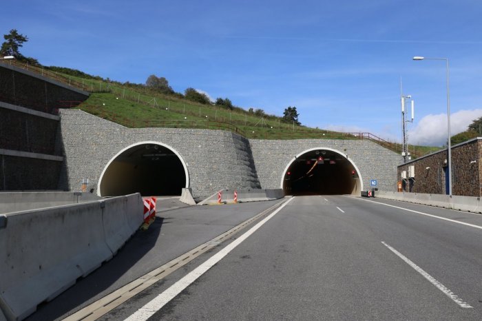 Ilustračný obrázok k článku Diaľničiari musia UZAVRIEŤ tunel Šibenik: Vodičov čakajú na ceste ďalšie obmedzenia