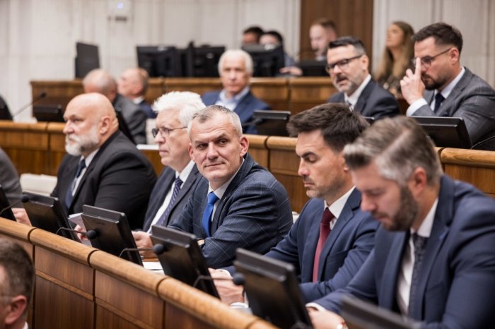Ilustračný obrázok k článku Je tu NOVÝ kandidát na župana BBSK: Chce vrátiť dôstojnosť všetkým občanom
