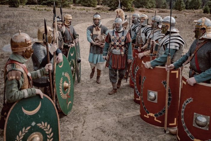 Ilustračný obrázok k článku Archeopark Cífer-Pác láka: Zaplnia ho rímski legionári aj germánski bojovníci