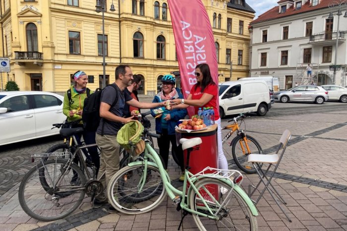 Ilustračný obrázok k článku Chcete sa občerstviť ZADARMO? Stačí doraziť na BICYKLI, kedy a kam?