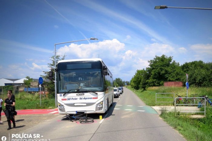 Ilustračný obrázok k článku Pozor na rizikový úsek v Dulovej Vsi pri cyklochodníku: Autobus tam zrazil maloleté dievča