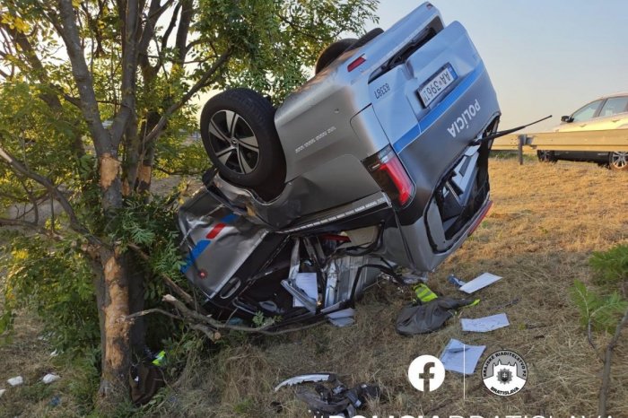 Ilustračný obrázok k článku DESIVÁ nehoda na diaľnici D1: Policajné auto skončilo PREVRÁTENÉ na streche, FOTO