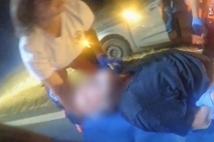 Ilustračný obrázok k článku DRAMATICKÁ záchrana na VIDEU: Policajti spolu so záchranármi VYSLOBODILI muža z auta