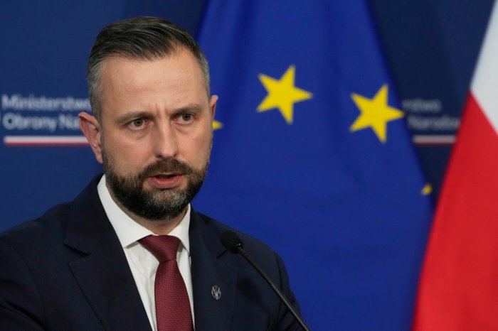 Ilustračný obrázok k článku Poľský minister obrany sa pustil do kritikov pomoci Ukrajine: ZBLÁZNILI ste sa!