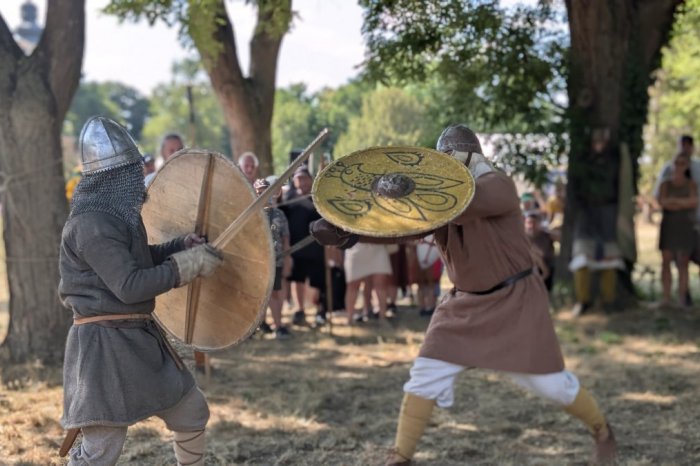 Ilustračný obrázok k článku Zažite návrat do minulosti ZDARMA! UNIKÁTNY festival prinesie HISTORICKÚ bitku aj OHŇOVÚ šou