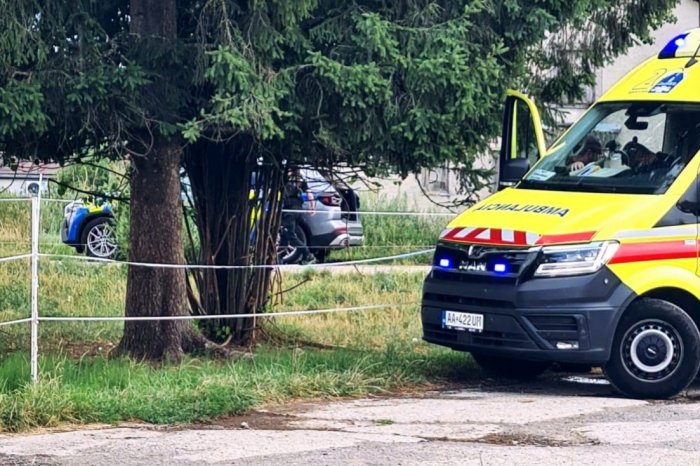 Ilustračný obrázok k článku Obrovská TRAGÉDIA na strednom Slovensku: Po páde lietadla zomreli TRAJA ľudia, FOTO