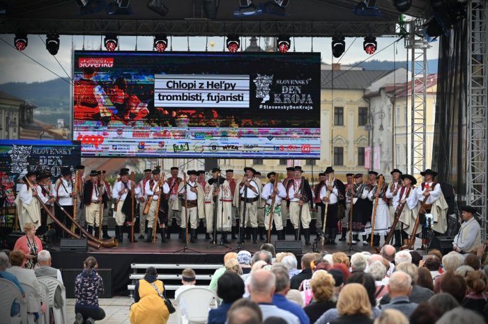 Ilustračný obrázok k článku FOLKLORISTI zaplnia srdce Slovenska: Poznáme PROGRAM Slovenského dňa kroja, VIDEO