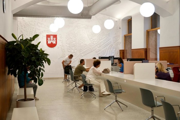 Ilustračný obrázok k článku Parádna NOVINKA v Starom Meste: Otvorili tam ZREKONŠTRUOVANÉ Klientske centrum