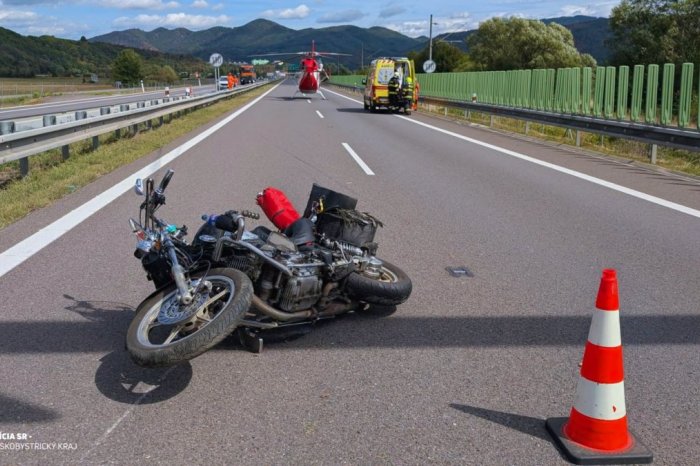 Ilustračný obrázok k článku DRAMATICKÉ chvíle na R1: Motorkára po HROZIVOM páde odviezol vrtuľník