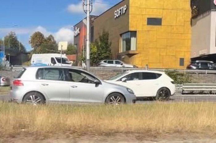 Ilustračný obrázok k článku ŠOKUJÚCI pohľad na hlavnom ťahu Bystrice: Auto sa hnalo v protismere, VIDEO