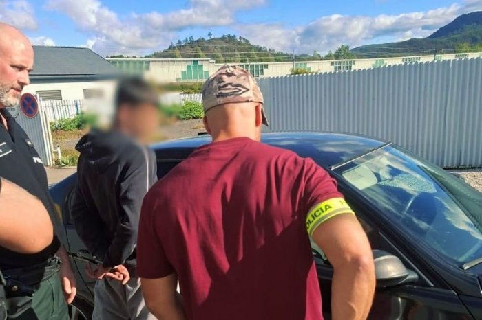 Ilustračný obrázok k článku Večer UKRADLI auto, ráno už bol podozrivý v PUTÁCH: Navyše je v podmienke!