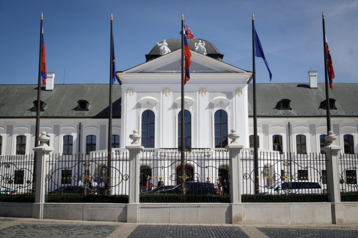 Ilustračný obrázok k článku Bezpečnostná modernizácia Grasalkovičovho paláca? Práce napredujú podľa harmonogramu