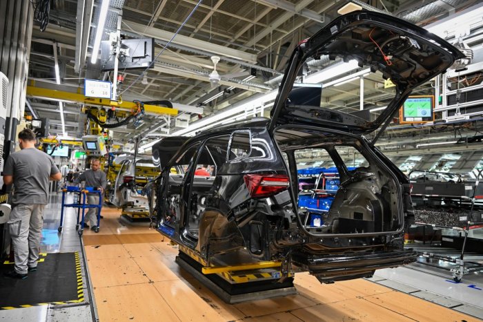 Ilustračný obrázok k článku Volkswagen plánuje DRASTICKÝ krok! 660-tisíc zamestnancom chce ZMRAZIŤ platy