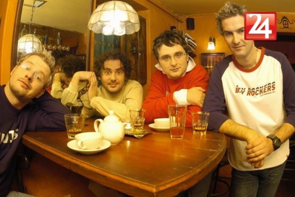 Archívne snímky bratislavskej kapely Hex: Takto vyzerali pred dvadsiatimi rokmi!