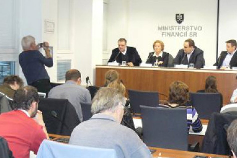 TK_NEW_FUTB_STAD_REPRE