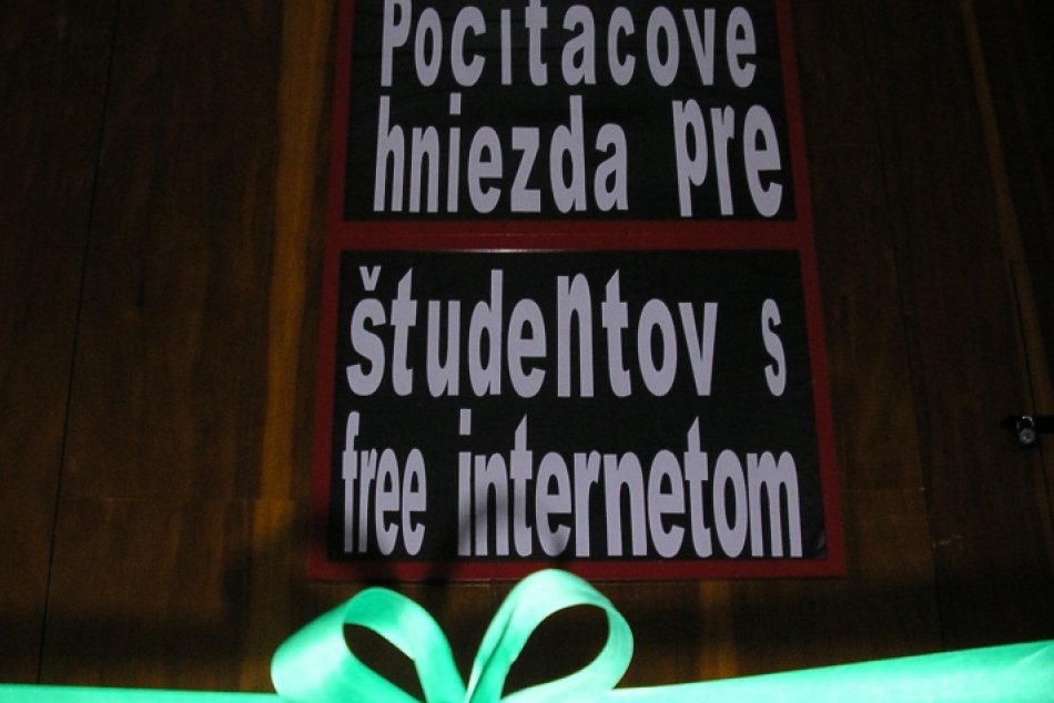 Pocitacove hniezda pre studentov